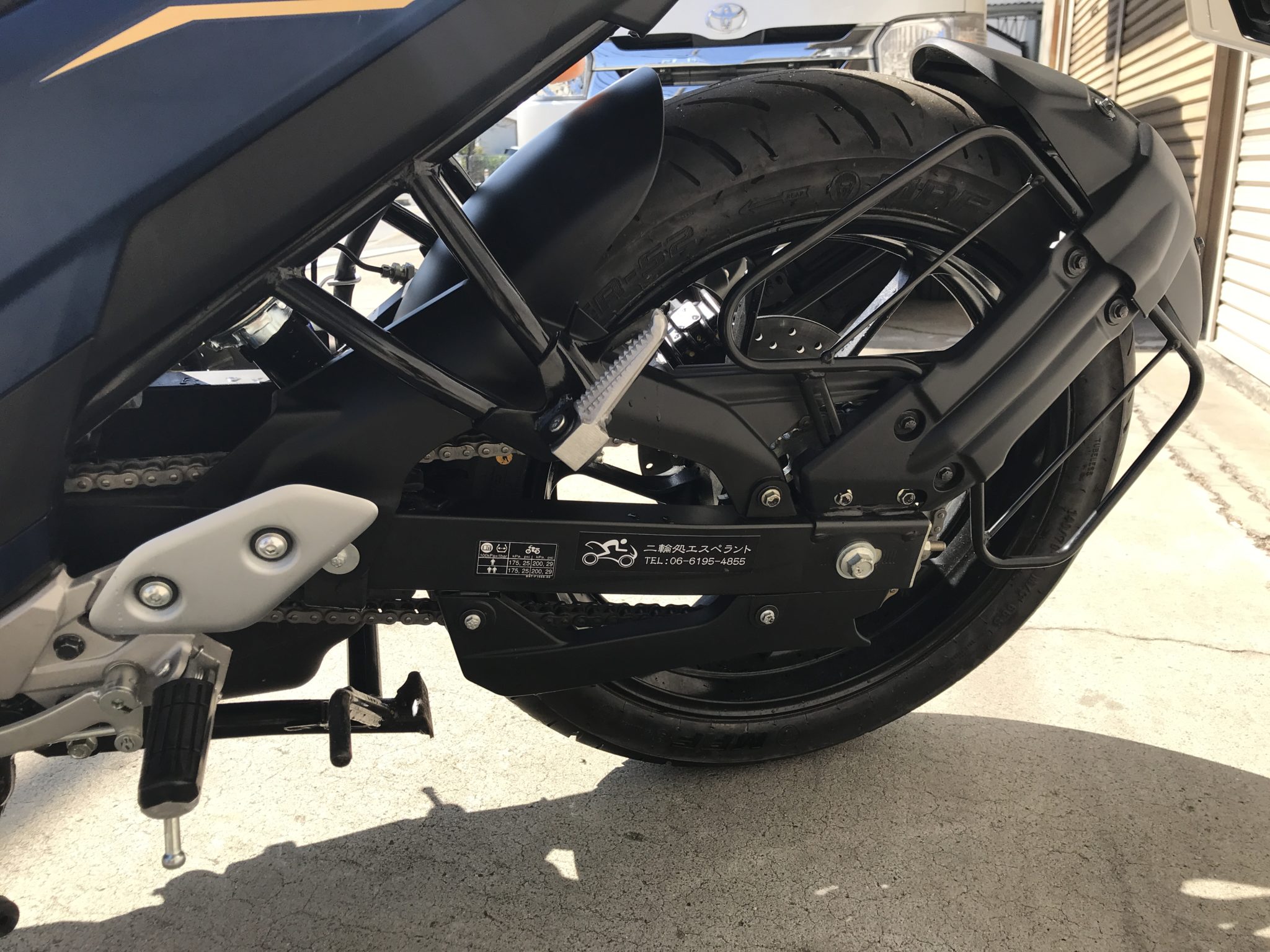 バイクパーツ　FZ250 フェザー　1KG-0602xxx　の ラジエタータンク *1479267416　