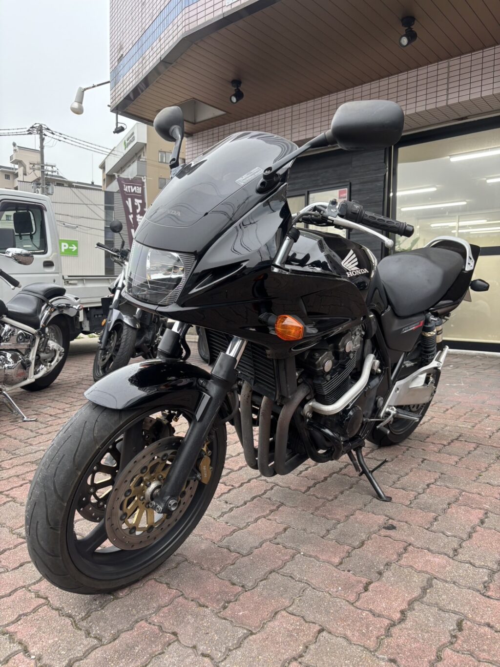 CB400スーパーボルドール | 大阪 レンタルバイク 二輪処グループ